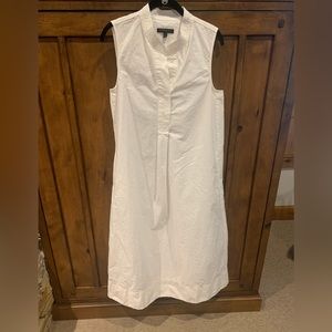 White sleeveless dress